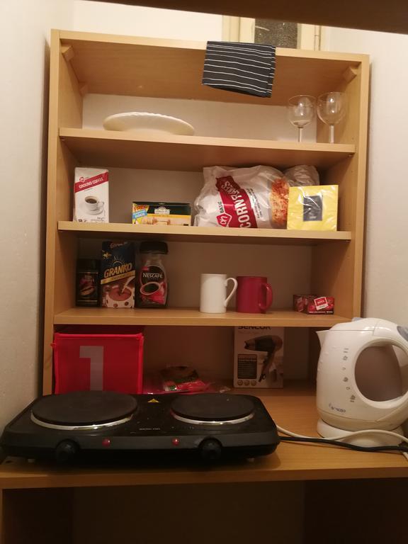Flat 18 Minutes From Vaclavske Namesti Privatunterkunft Prag